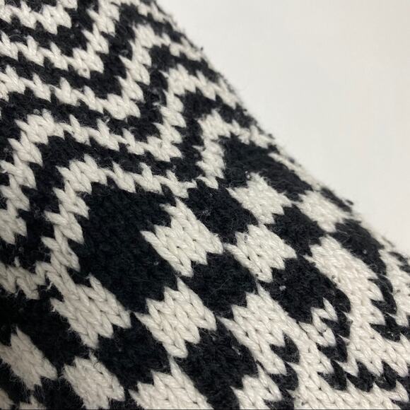 Aztec Print Monochrome Cardigan Sweater - Picture 6 of 6